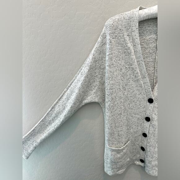 AMERICAN EAGLE | Gray Button Front Cardigan Sweater Pockets Soft Knit | Small - Picture 3 of 7